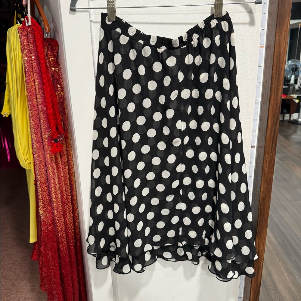 Black and White Vintage Polka Dot Skirt - Picture 2 of 3